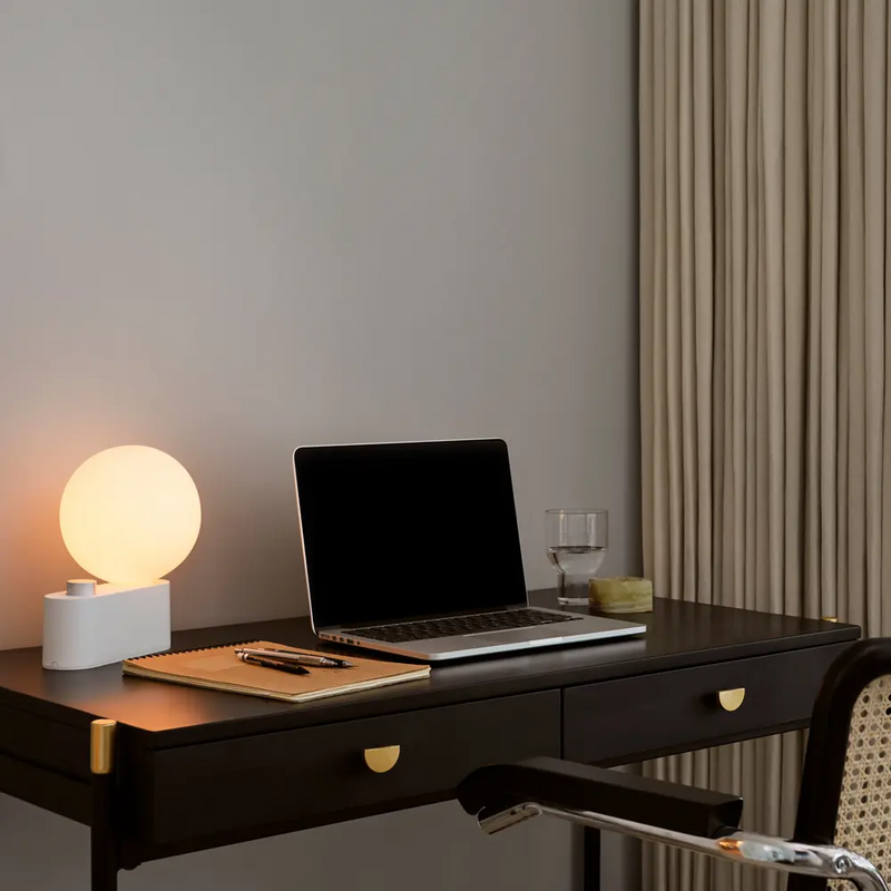 Lampe de chevet Alumina — Craie