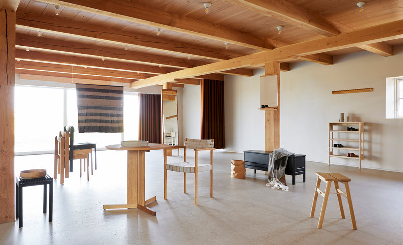 Table de diner Trefoil Ø65 — Chêne