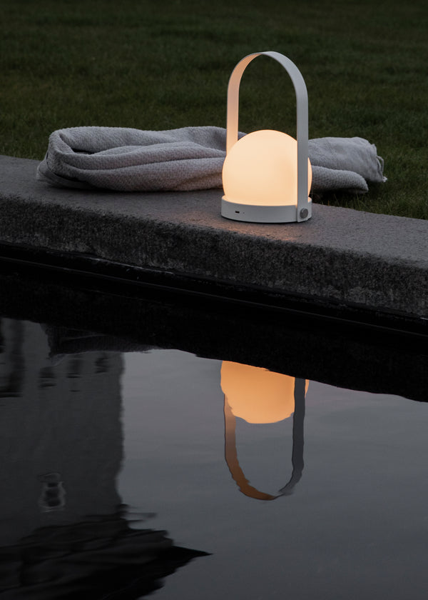 Lampe de table portable Carrie — Blanc