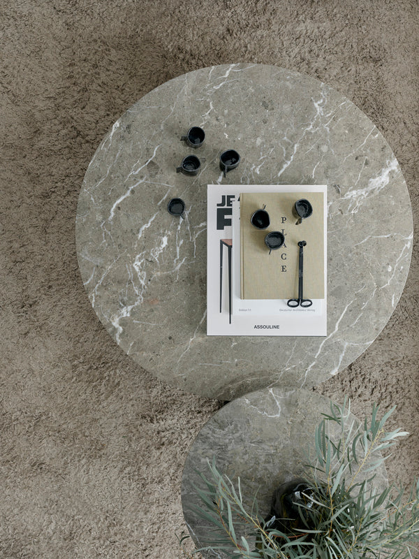 Table d'appoint Florence — Gris du Marais Marble w. Black Frame