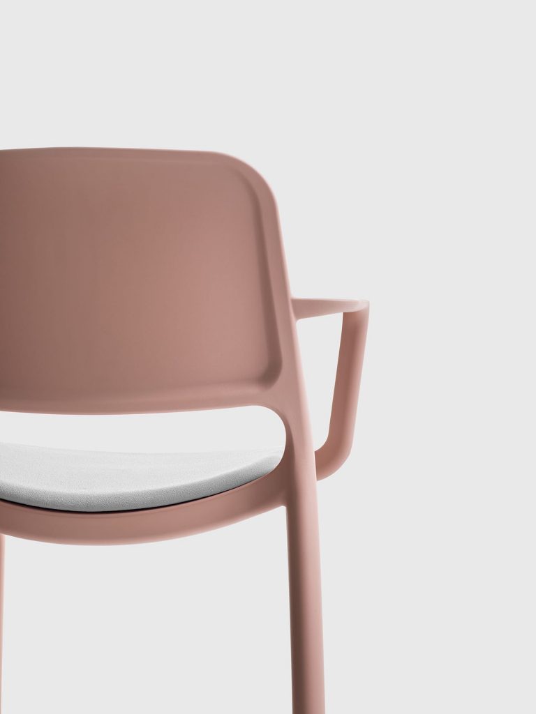 Chaise Lotus avec tissu — P5P Rose & T1 G03