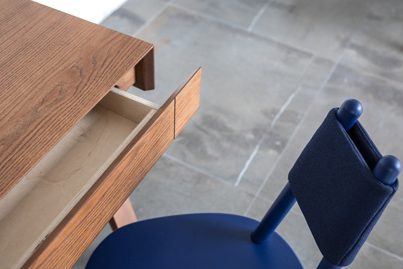 Bureau 4.9 Petit — Frêne marron