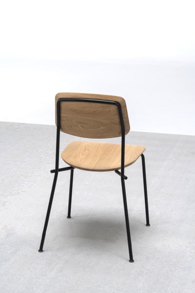 Chaise UNSTRAIN — Chêne