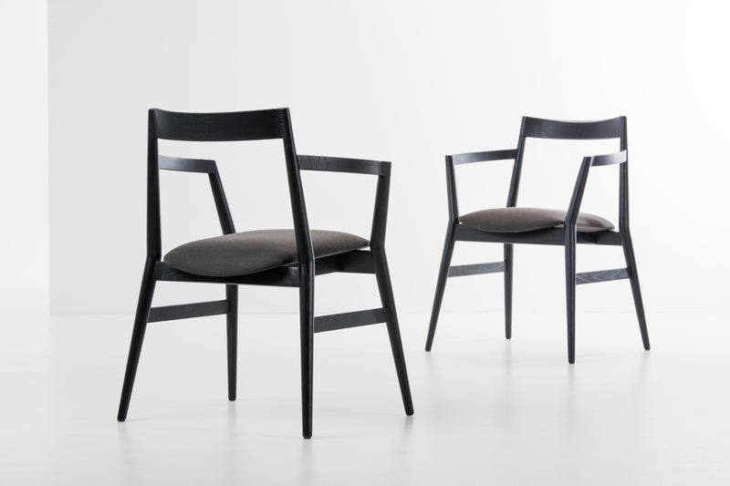 Chaise DOBRA — Chêne noir tissu