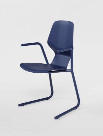 Chaise OBLIKANT — Cantilever avec accoudoirs marine